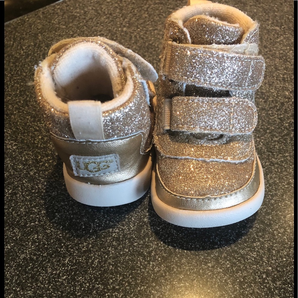 Baby Uggs size 0/1